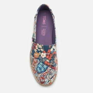 TOMS Floral Liberty Fabrics Women's Classics Slip-On Shoes